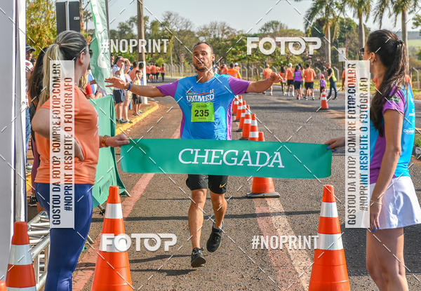 Buy your photos of the eventCORRIDA UNIMED ALTA MOGIANA 2019 on Fotop