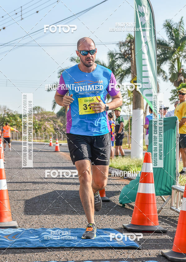 Achetez vos photos de l'vnementCORRIDA UNIMED ALTA MOGIANA 2019 sur Fotop