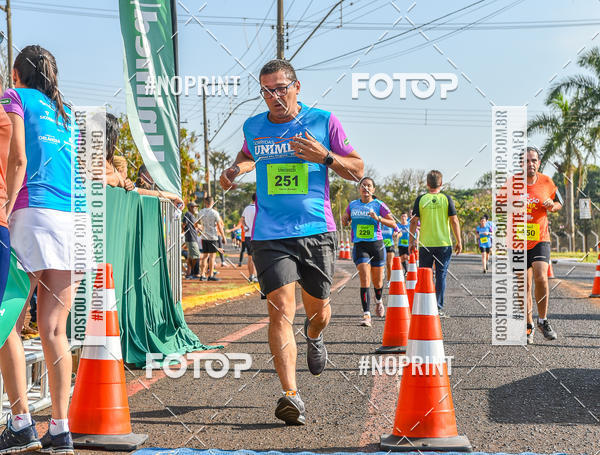 Buy your photos of the eventCORRIDA UNIMED ALTA MOGIANA 2019 on Fotop