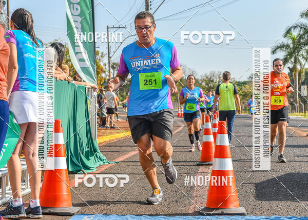 Buy your photos of the eventCORRIDA UNIMED ALTA MOGIANA 2019 on Fotop