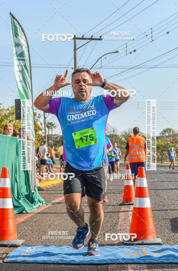 Buy your photos of the eventCORRIDA UNIMED ALTA MOGIANA 2019 on Fotop