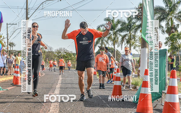 Buy your photos of the eventCORRIDA UNIMED ALTA MOGIANA 2019 on Fotop