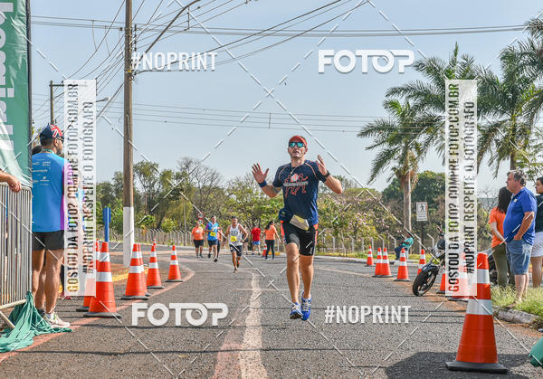 Buy your photos of the eventCORRIDA UNIMED ALTA MOGIANA 2019 on Fotop