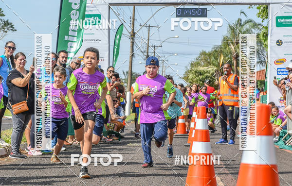 Buy your photos of the eventCORRIDA UNIMED ALTA MOGIANA 2019 on Fotop