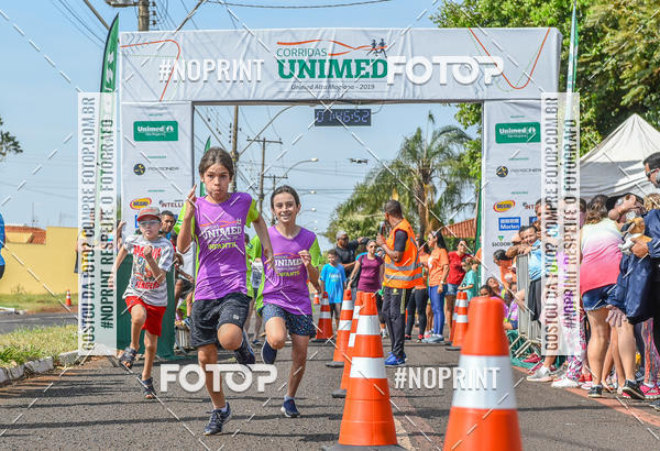 Buy your photos of the eventCORRIDA UNIMED ALTA MOGIANA 2019 on Fotop