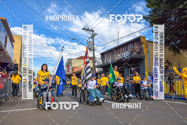 Buy your photos of the eventDesfile C�vico Anivers�rio da cidade de Leme on Fotop