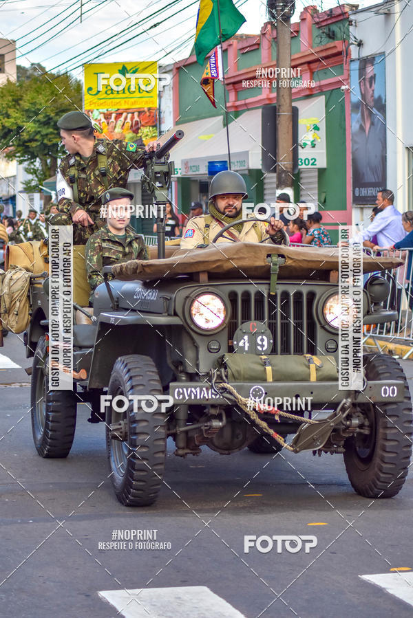 Compre suas fotos do eventoDesfile C�vico Anivers�rio da cidade de Leme no Fotop