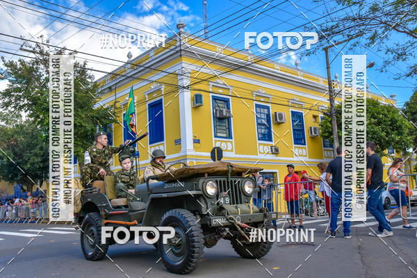 Compre as suas fotos do eventoDesfile C�vico Anivers�rio da cidade de Leme no Fotop