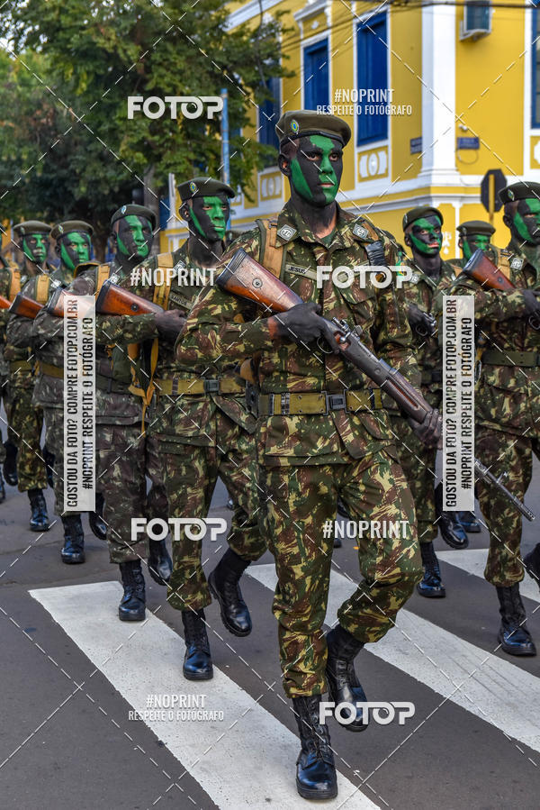 Compre suas fotos do eventoDesfile C�vico Anivers�rio da cidade de Leme no Fotop