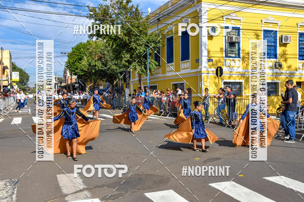 Buy your photos of the eventDesfile C�vico Anivers�rio da cidade de Leme on Fotop