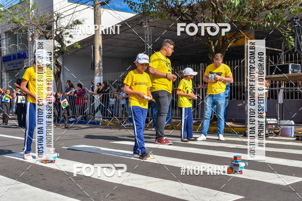 Buy your photos of the eventDesfile C�vico Anivers�rio da cidade de Leme on Fotop