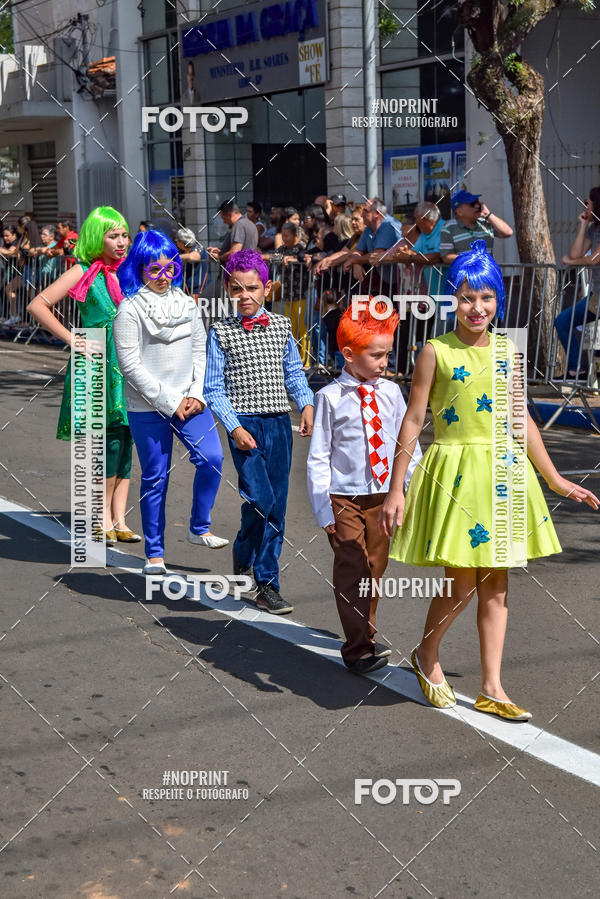 Buy your photos of the eventDesfile C�vico Anivers�rio da cidade de Leme on Fotop