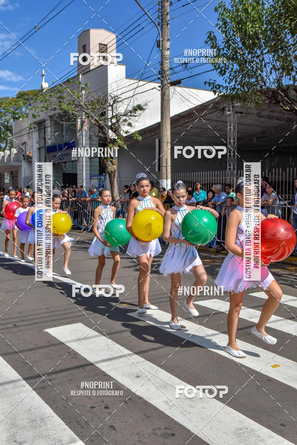 Buy your photos of the eventDesfile C�vico Anivers�rio da cidade de Leme on Fotop