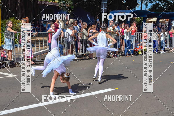 Buy your photos of the eventDesfile C�vico Anivers�rio da cidade de Leme on Fotop