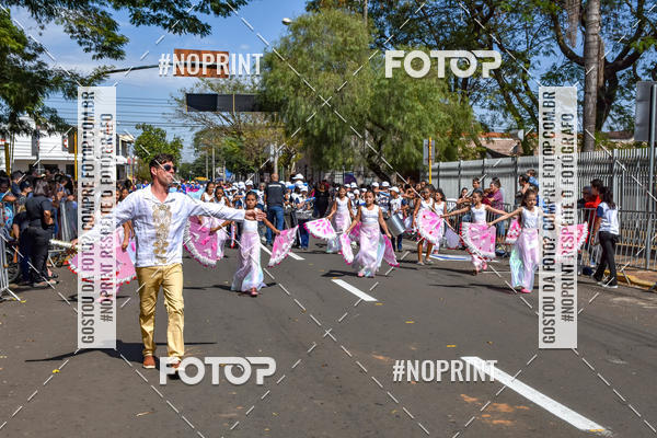 Buy your photos of the eventDesfile C�vico Anivers�rio da cidade de Leme on Fotop