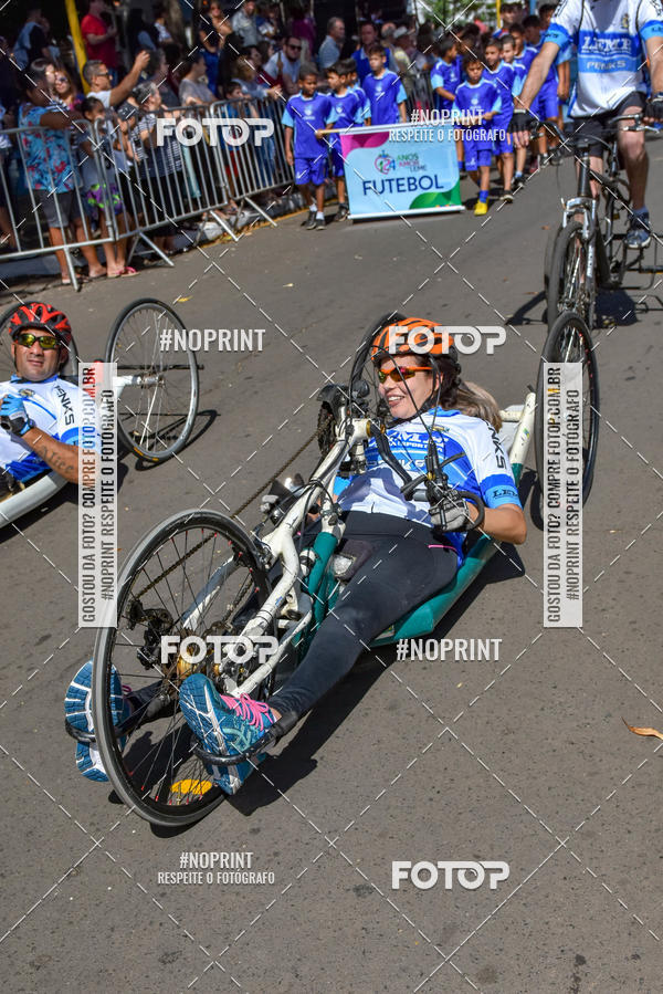 Buy your photos of the eventDesfile C�vico Anivers�rio da cidade de Leme on Fotop