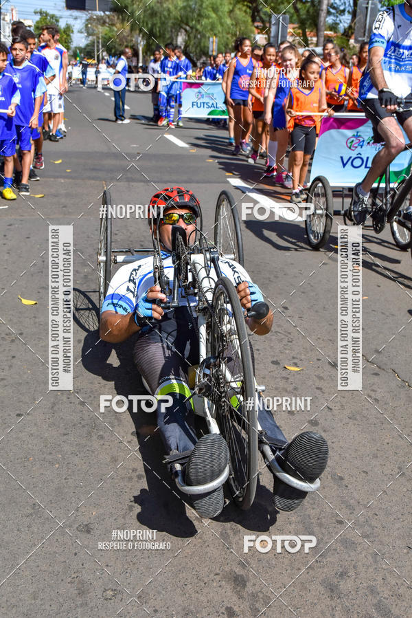 Buy your photos of the eventDesfile C�vico Anivers�rio da cidade de Leme on Fotop