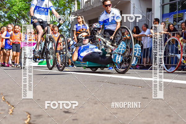 Buy your photos of the eventDesfile C�vico Anivers�rio da cidade de Leme on Fotop