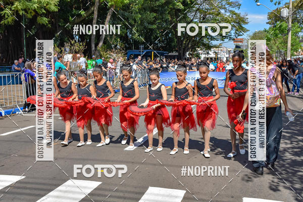 Buy your photos of the eventDesfile C�vico Anivers�rio da cidade de Leme on Fotop