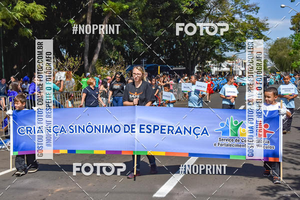 Buy your photos of the eventDesfile C�vico Anivers�rio da cidade de Leme on Fotop