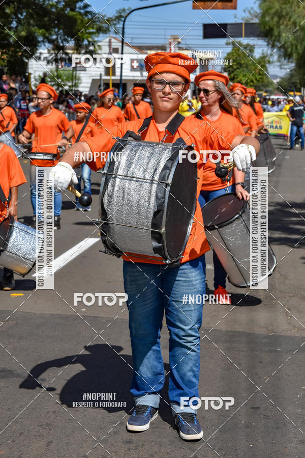 Compre suas fotos do eventoDesfile C�vico Anivers�rio da cidade de Leme no Fotop