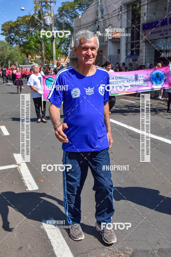 Buy your photos of the eventDesfile C�vico Anivers�rio da cidade de Leme on Fotop