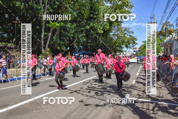 Buy your photos of the eventDesfile C�vico Anivers�rio da cidade de Leme on Fotop