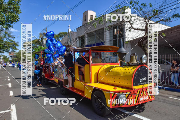 Buy your photos of the eventDesfile C�vico Anivers�rio da cidade de Leme on Fotop