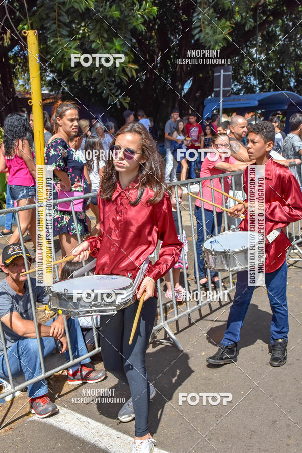 Buy your photos of the eventDesfile C�vico Anivers�rio da cidade de Leme on Fotop