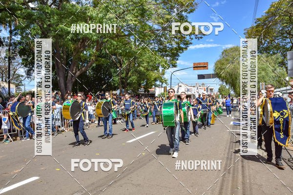 Buy your photos of the eventDesfile C�vico Anivers�rio da cidade de Leme on Fotop