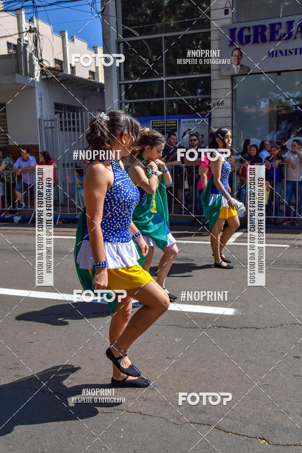 Buy your photos of the eventDesfile C�vico Anivers�rio da cidade de Leme on Fotop