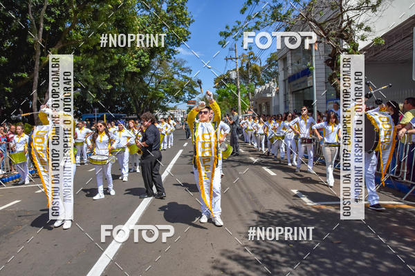 Buy your photos of the eventDesfile C�vico Anivers�rio da cidade de Leme on Fotop