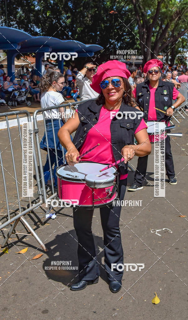 Buy your photos of the eventDesfile C�vico Anivers�rio da cidade de Leme on Fotop