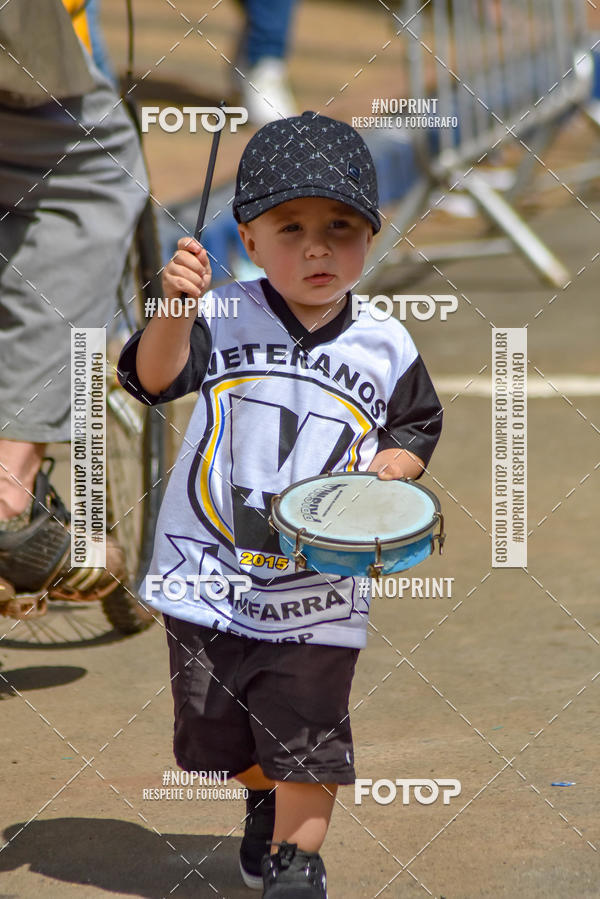 Buy your photos of the eventDesfile C�vico Anivers�rio da cidade de Leme on Fotop