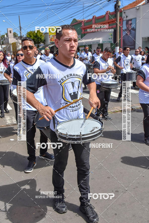 Buy your photos of the eventDesfile C�vico Anivers�rio da cidade de Leme on Fotop