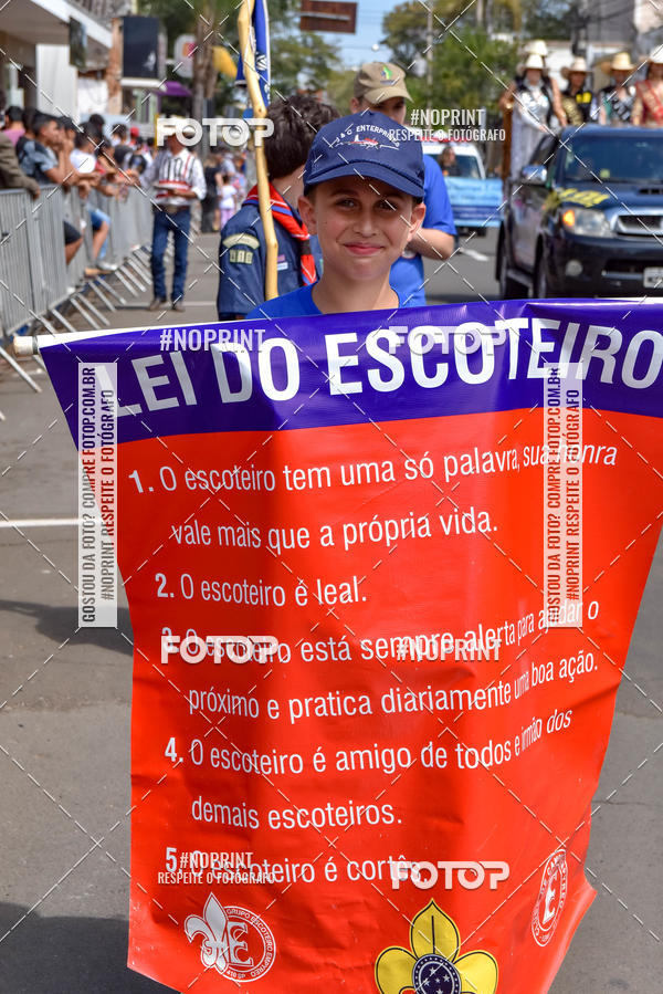 Buy your photos of the eventDesfile C�vico Anivers�rio da cidade de Leme on Fotop