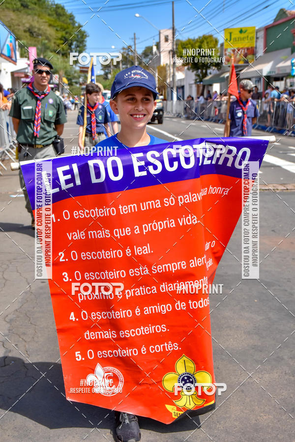 Buy your photos of the eventDesfile C�vico Anivers�rio da cidade de Leme on Fotop