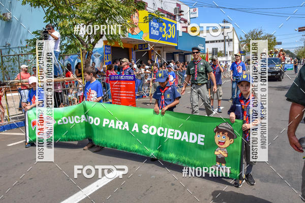 Compre as suas fotos do eventoDesfile C�vico Anivers�rio da cidade de Leme no Fotop