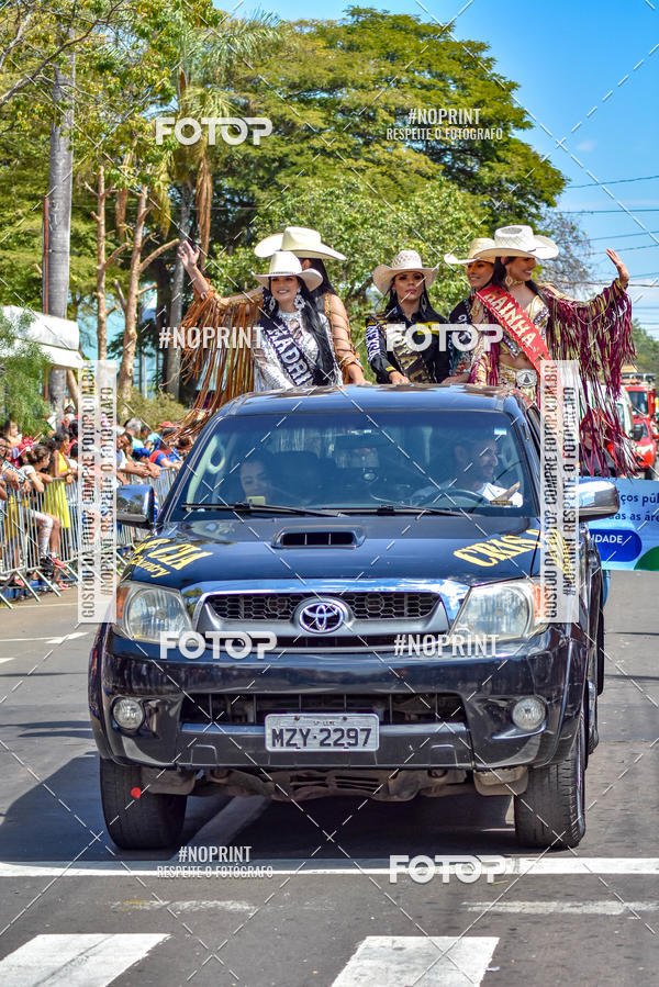 Compre as suas fotos do eventoDesfile C�vico Anivers�rio da cidade de Leme no Fotop