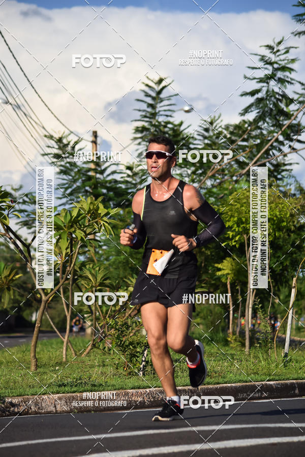Buy your photos of the event2 Life Rockn Run on Fotop