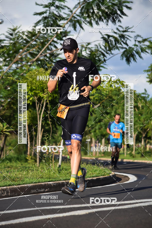 Buy your photos of the event2 Life Rockn Run on Fotop
