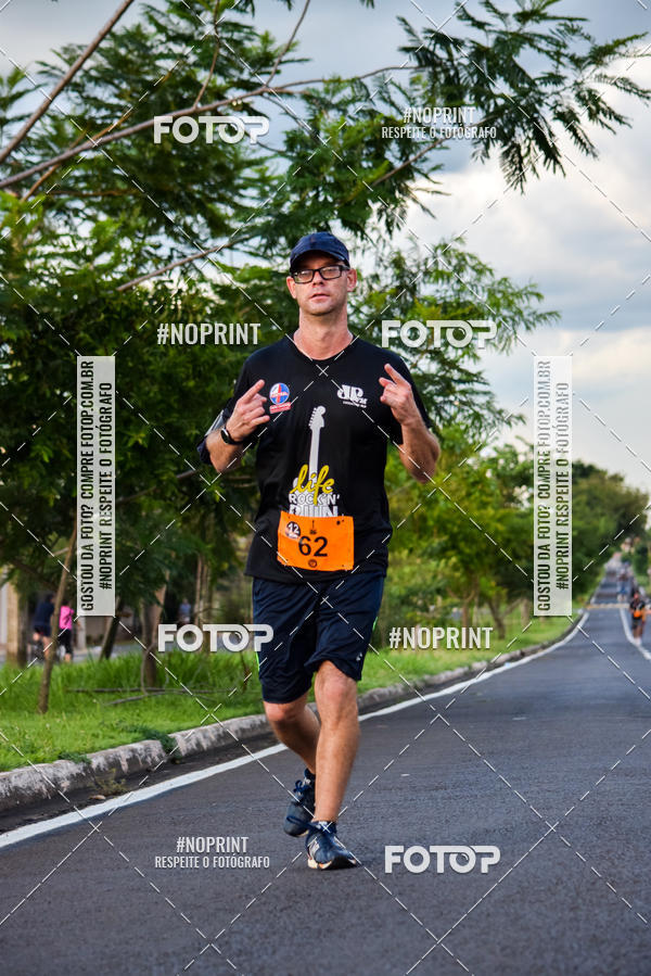 Buy your photos of the event2� Life Rock�n Run on Fotop