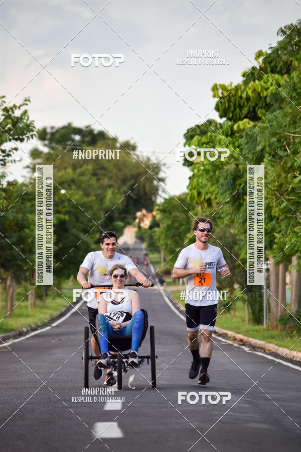 Buy your photos of the event2� Life Rock�n Run on Fotop