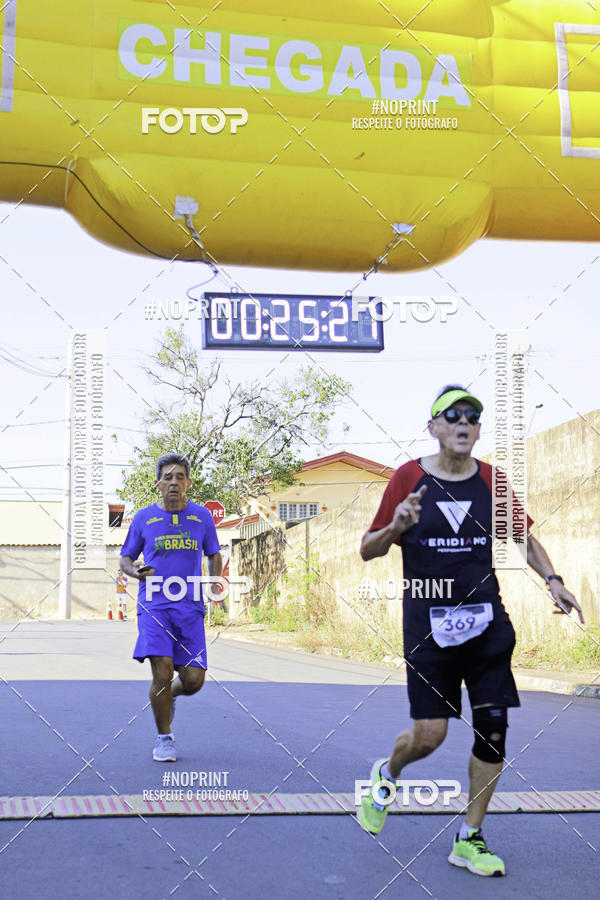 Achetez vos photos de l'vnement2 Corrida Anhanguera sur Fotop