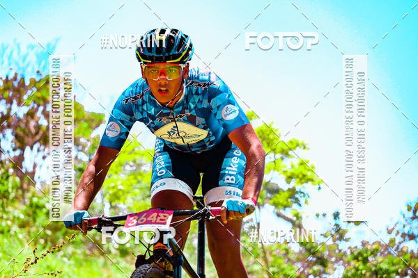 Achetez vos photos de l'vnementLatitude 12 - MTB sur Fotop