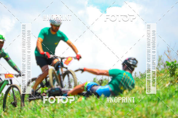 Achetez vos photos de l'vnementLatitude 12 - MTB sur Fotop