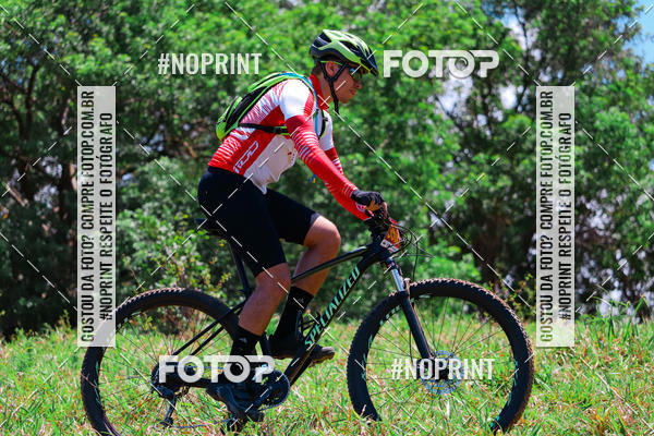 Achetez vos photos de l'vnementLatitude 12 - MTB sur Fotop