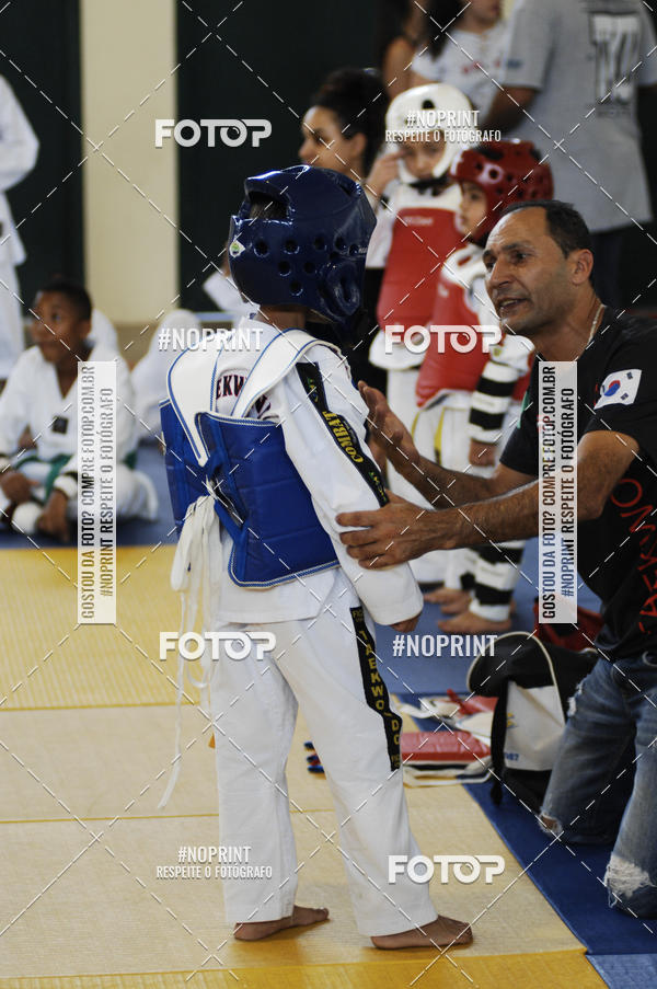 Buy your photos of the eventFestival de Lutas das Escolinhas Esportivas on Fotop