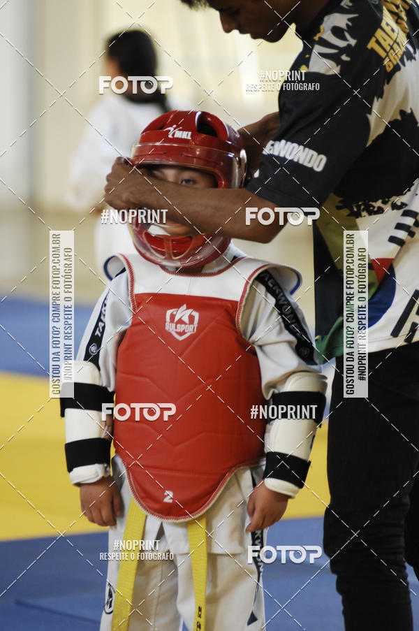 Buy your photos of the eventFestival de Lutas das Escolinhas Esportivas on Fotop