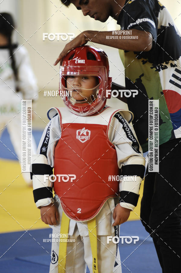 Buy your photos of the eventFestival de Lutas das Escolinhas Esportivas on Fotop